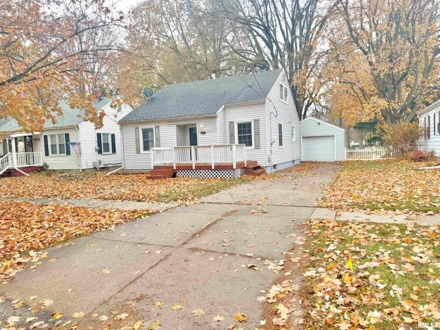 $119,900 | 1460 Beecher Avenue, Galesburg, IL 61401