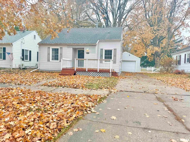 $119,900 | 1460 Beecher Avenue, Galesburg, IL 61401