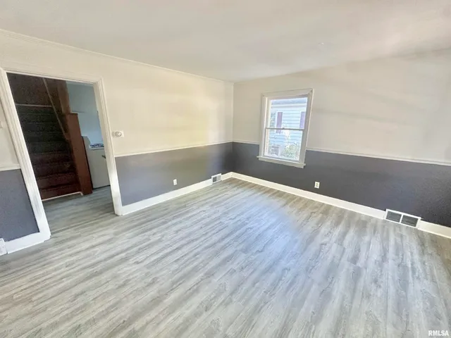 $119,900 | 1460 Beecher Avenue, Galesburg, IL 61401