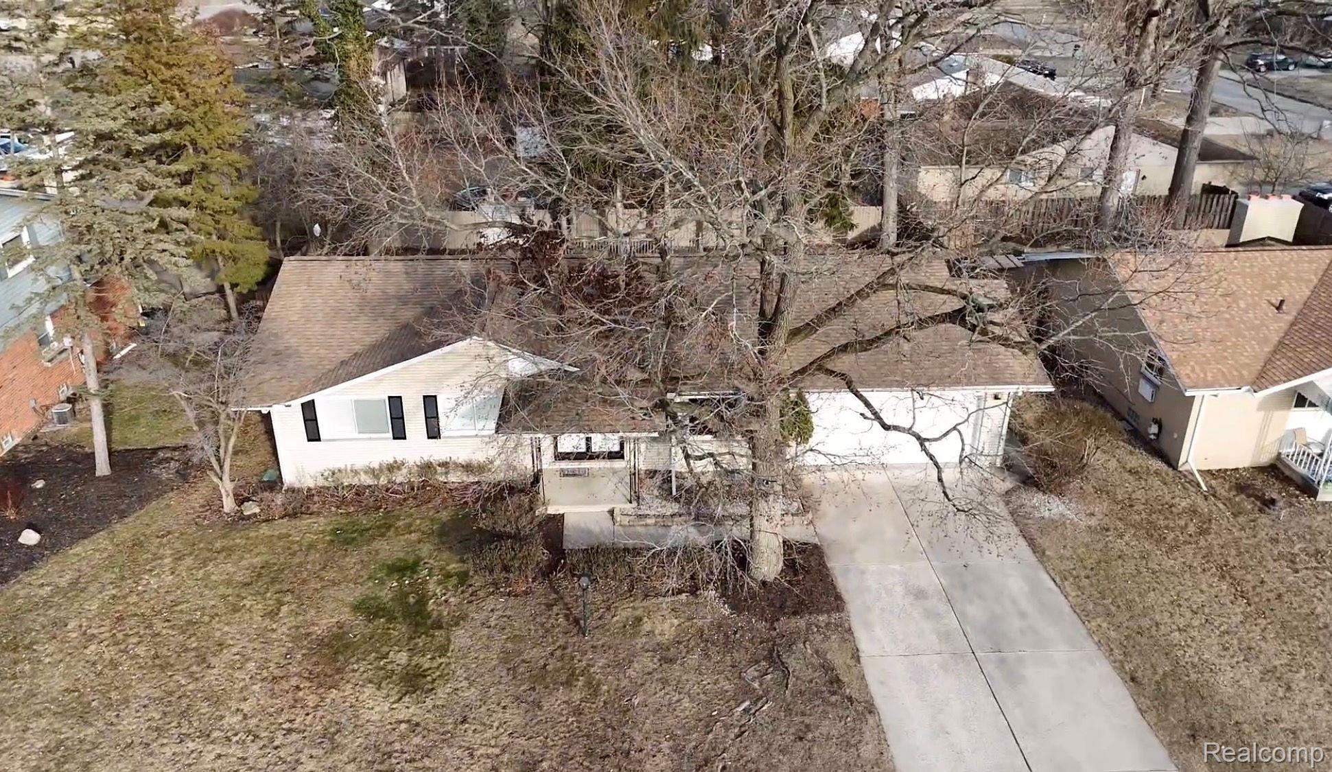 24065 Rockingham Street Southfield, MI 48033 - Photo 33 of 35 Aerial view of property and surrounding area