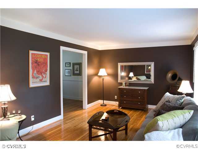 817 Ryder Road Richmond, VA 23235 - Photo 2 of 12 Living Room