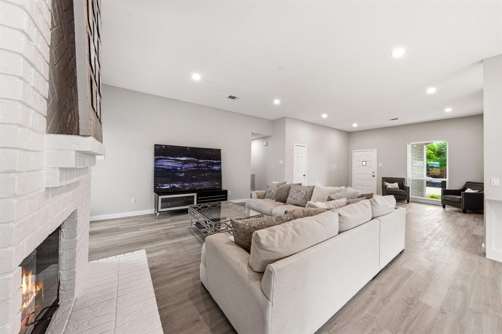 813 Creek Valley Road Mesquite, TX 75181 - Photo 6 of 29