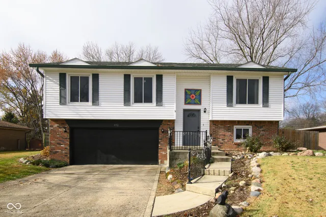 $409,900 | 492 Pelenor Drive, Franklin, IN 46131