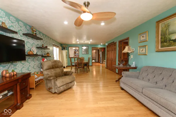 $409,900 | 492 Pelenor Drive, Franklin, IN 46131