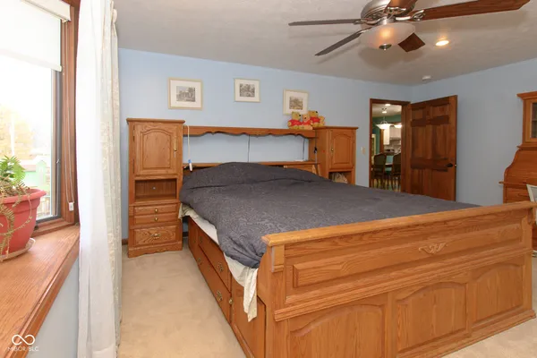 $409,900 | 492 Pelenor Drive, Franklin, IN 46131