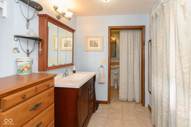 $409,900 | 492 Pelenor Drive, Franklin, IN 46131