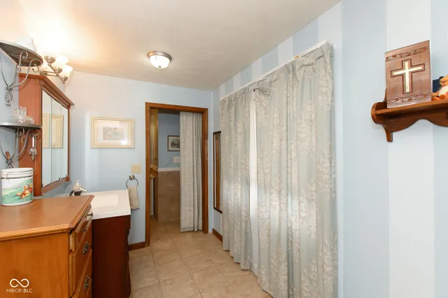 $409,900 | 492 Pelenor Drive, Franklin, IN 46131