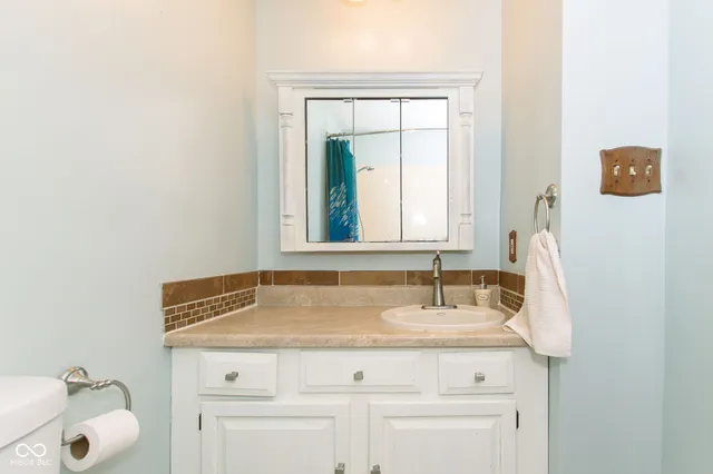 $409,900 | 492 Pelenor Drive, Franklin, IN 46131