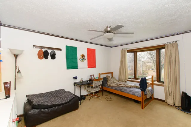 $409,900 | 492 Pelenor Drive, Franklin, IN 46131