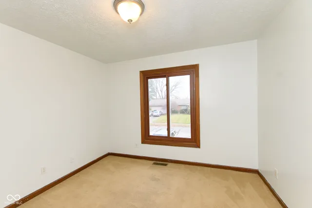 $409,900 | 492 Pelenor Drive, Franklin, IN 46131