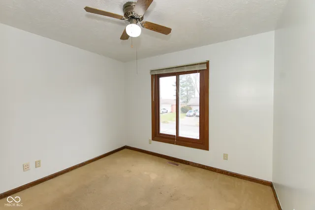 $409,900 | 492 Pelenor Drive, Franklin, IN 46131