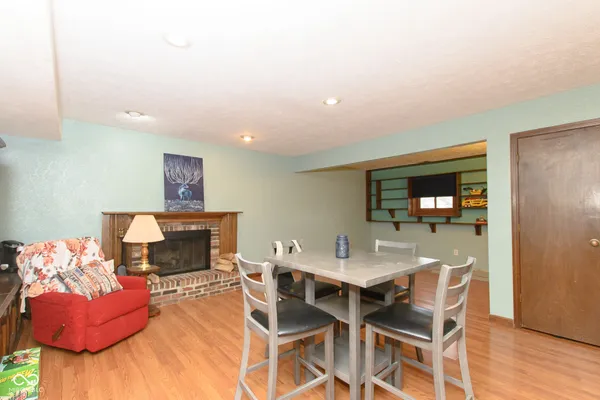 $409,900 | 492 Pelenor Drive, Franklin, IN 46131