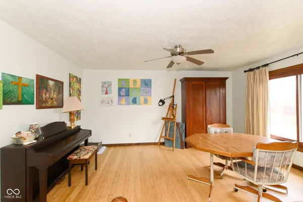 $409,900 | 492 Pelenor Drive, Franklin, IN 46131