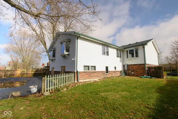 $409,900 | 492 Pelenor Drive, Franklin, IN 46131