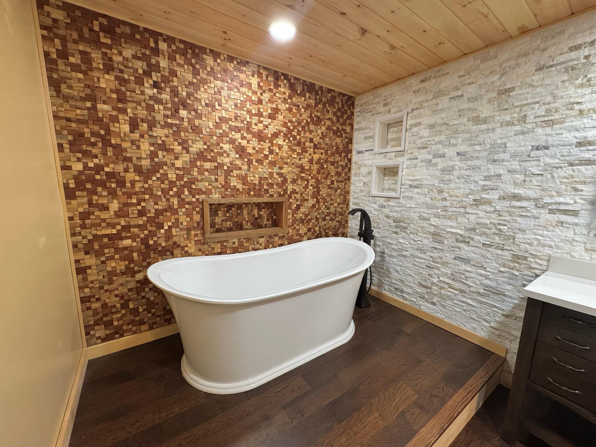 66 Foster Avenue Hampden, ME 04444 - Photo 36 of 51 IMG_6620