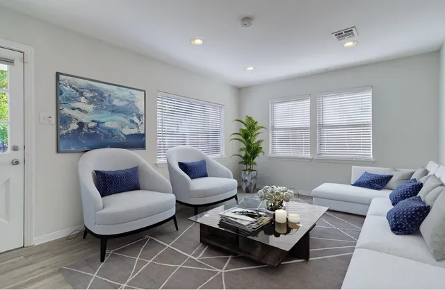 $2,650 | 5704 Darling Street, Houston, TX 77007