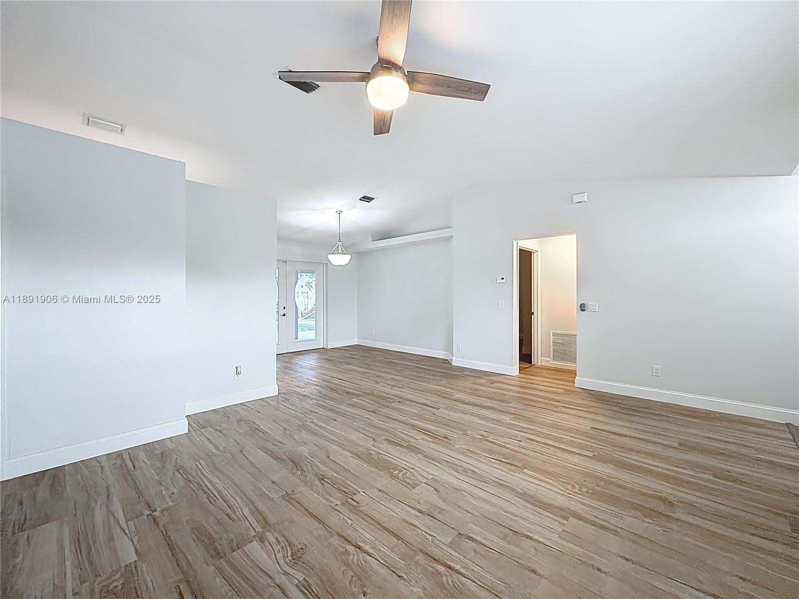 326 Southwest Covington Road Port St. Lucie, FL 34953 - Photo 6 of 38