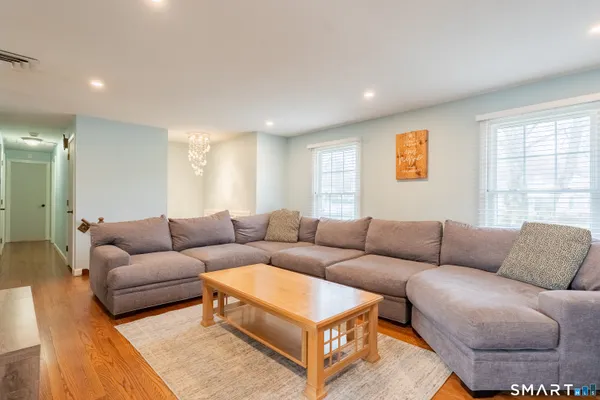 $449,900 | 77 Howard Avenue, Southington, CT 06489