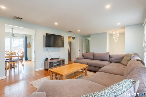 $449,900 | 77 Howard Avenue, Southington, CT 06489