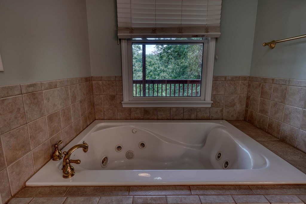 1102 Gibbs Road Blairsville, GA 30512 - Photo 26 of 67 Gallery Image 26