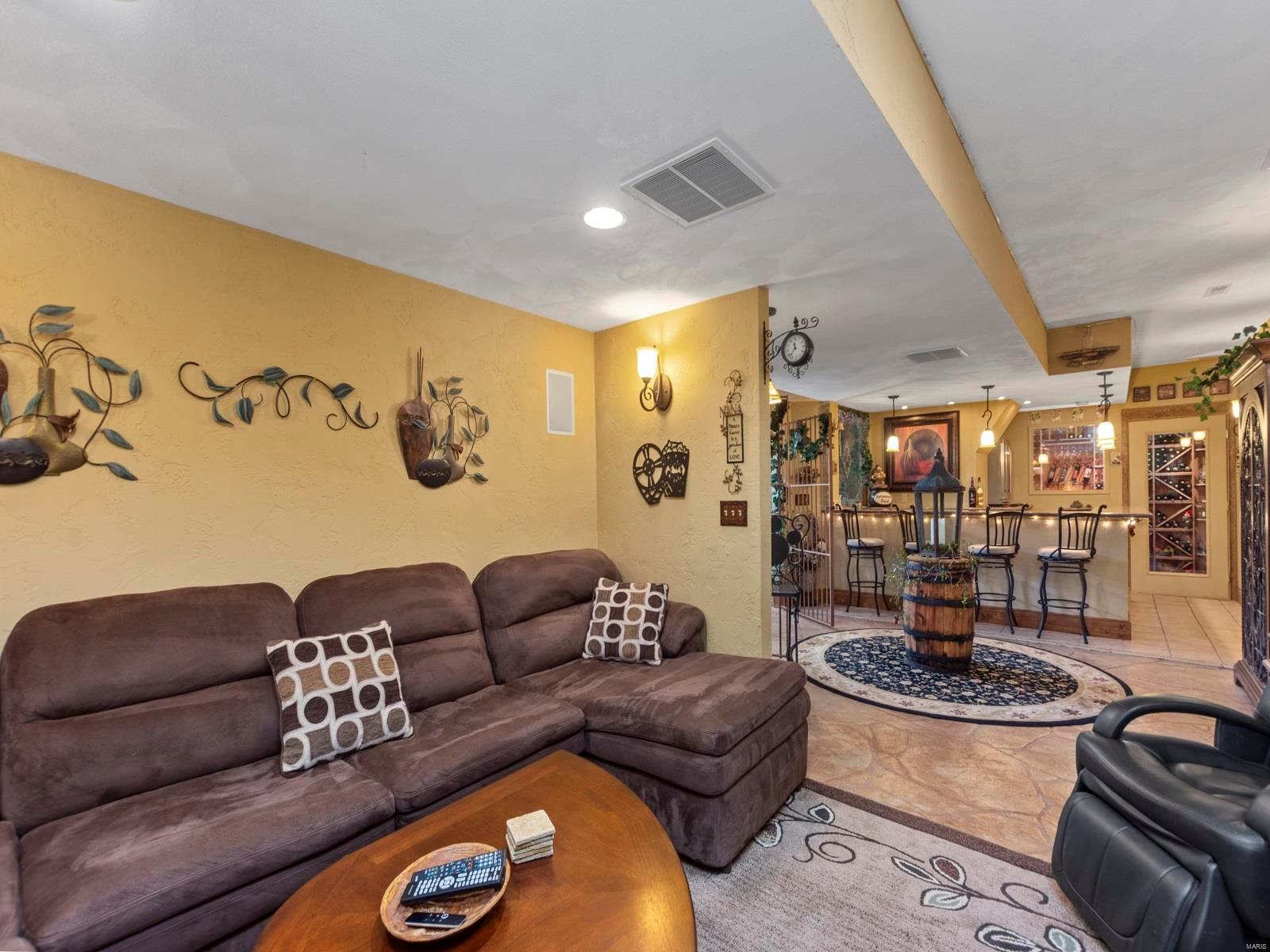 205 Paul Place Lebanon, IL 62254 - Photo 18 of 64