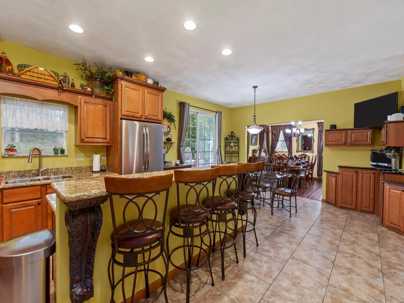 205 Paul Place Lebanon, IL 62254 - Photo 24 of 64