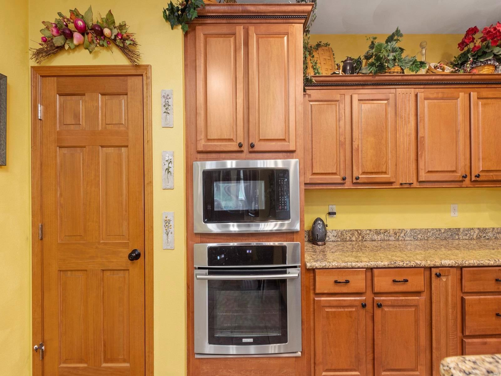 205 Paul Place Lebanon, IL 62254 - Photo 26 of 64