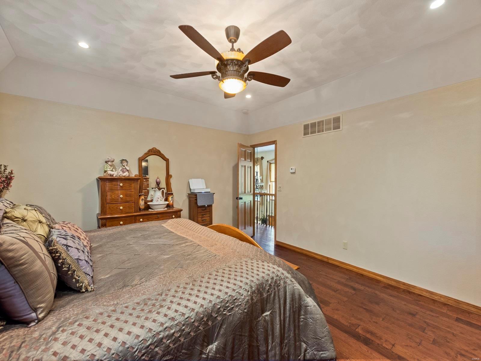 205 Paul Place Lebanon, IL 62254 - Photo 35 of 64