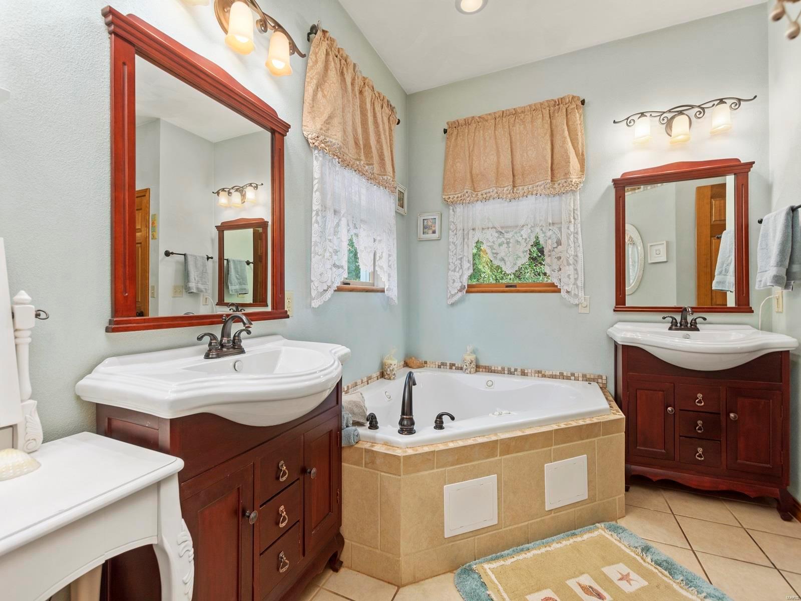 205 Paul Place Lebanon, IL 62254 - Photo 36 of 64