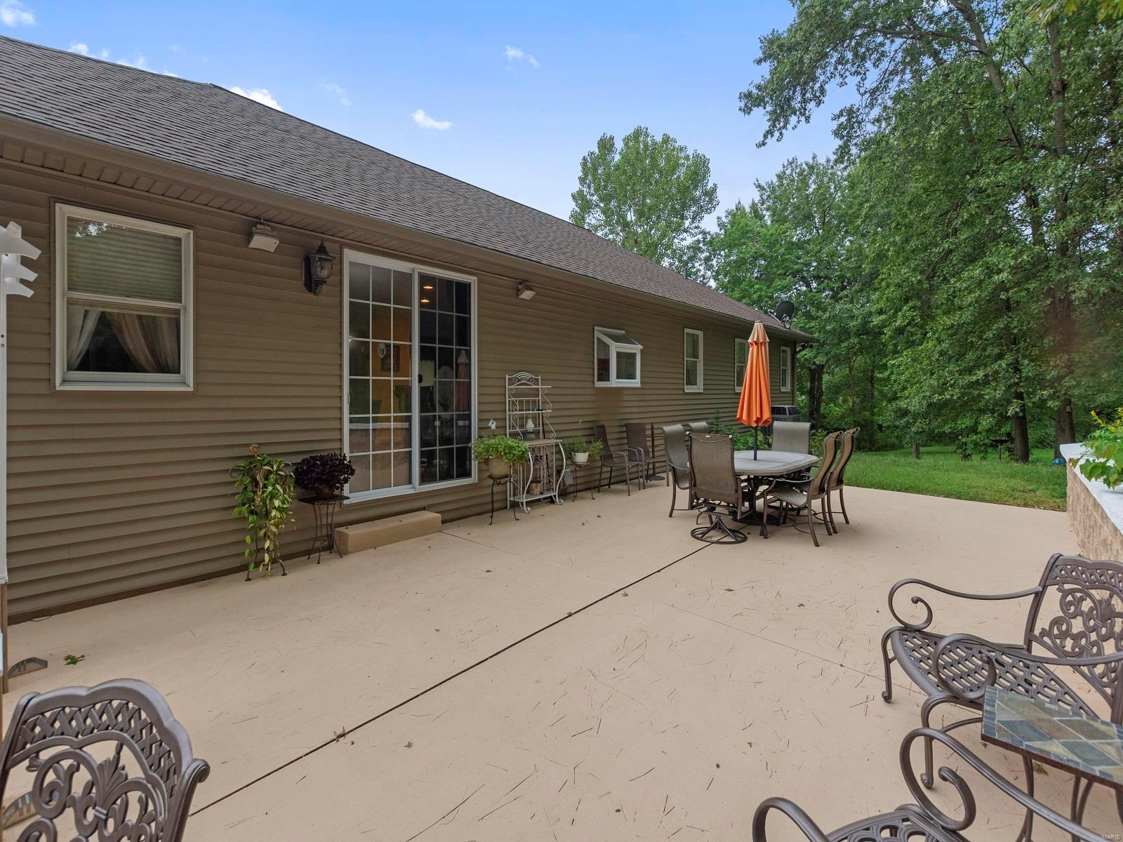 205 Paul Place Lebanon, IL 62254 - Photo 50 of 64