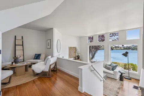$1,300,000 | 220 Donahue Street, Sausalito, CA 94965