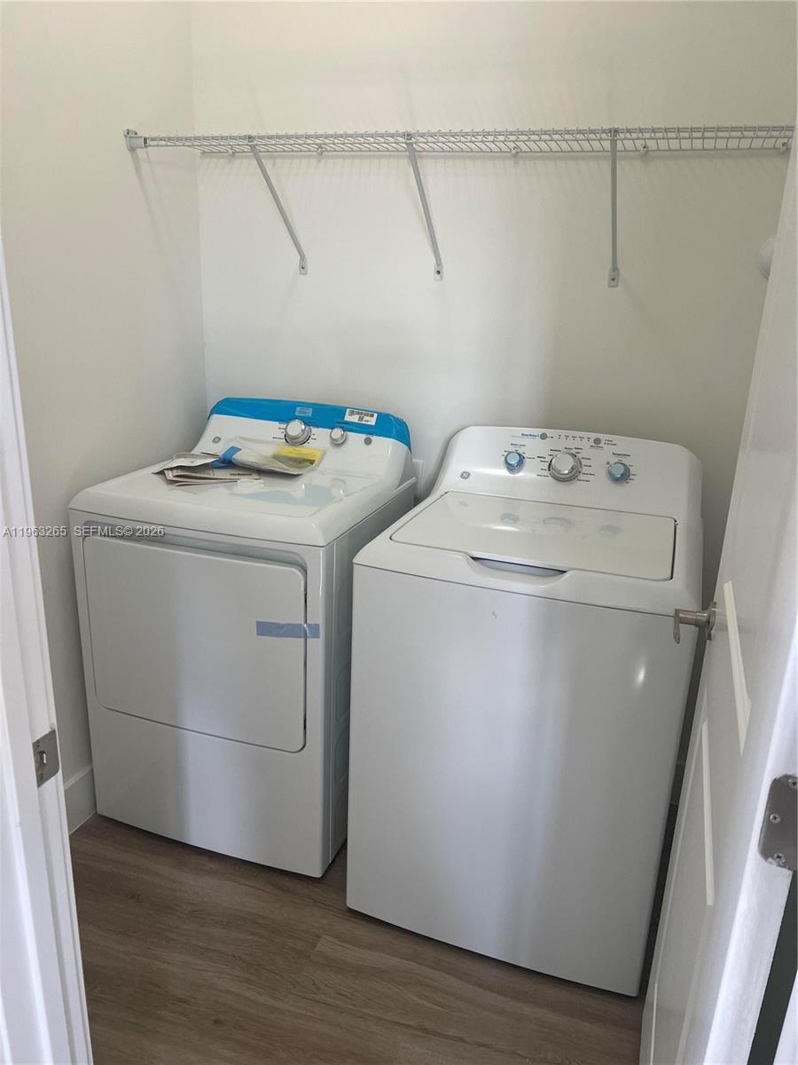 34531 Southwest 191st Avenue Homestead, FL 33030 - Photo 15 of 20 a utility room with dryer and washer