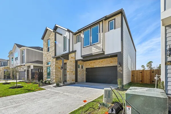 $385,150 | 19815 Emerald Bnd Way, Atascocita, TX 77346