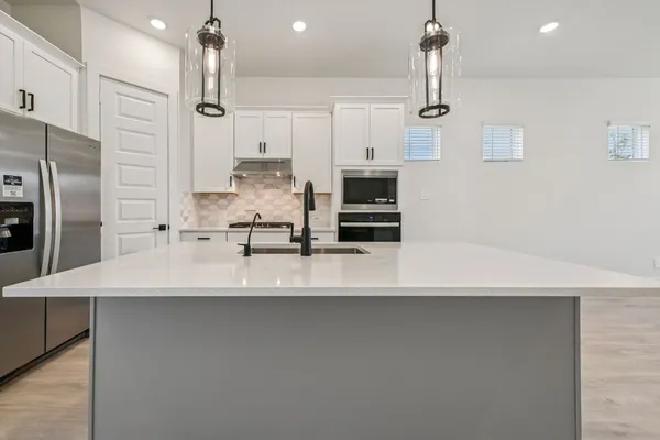 $385,150 | 19815 Emerald Bnd Way, Atascocita, TX 77346