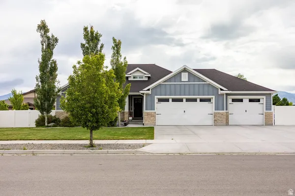 $699,000 | 321 South Lookout Ridge Drive, Grantsville, UT 84029
