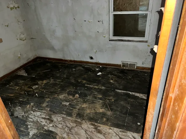 $17,900 | 14258 Glenfield Avenue, Detroit, MI 48213