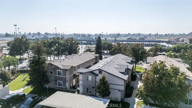 $999,000 | 600 Hosking Avenue, Unit 10, Bakersfield, CA 93307