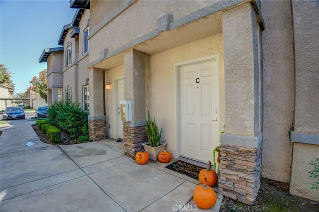 a view of a building along with street