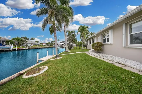 $525,000 | 931 Bal Harbor Boulevard, Punta Gorda, FL 33950
