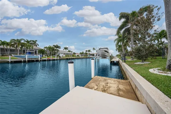 $525,000 | 931 Bal Harbor Boulevard, Punta Gorda, FL 33950