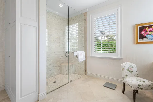 $7,990,000 | 450 Banyan Road, Gulf Stream, FL 33483