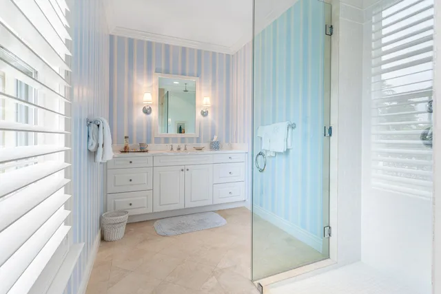 $7,990,000 | 450 Banyan Road, Gulf Stream, FL 33483