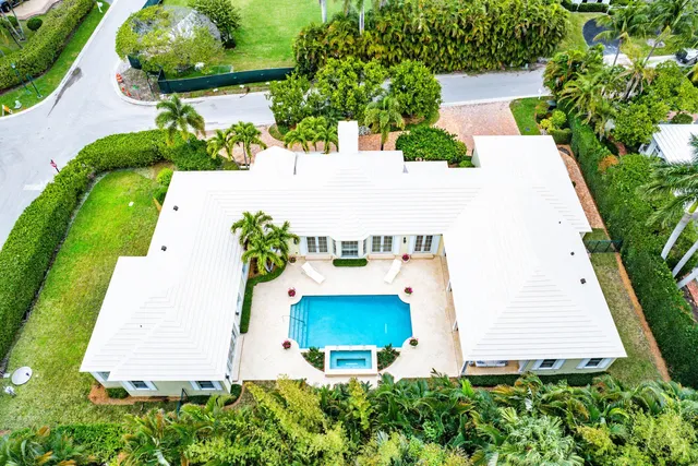 $7,990,000 | 450 Banyan Road, Gulf Stream, FL 33483