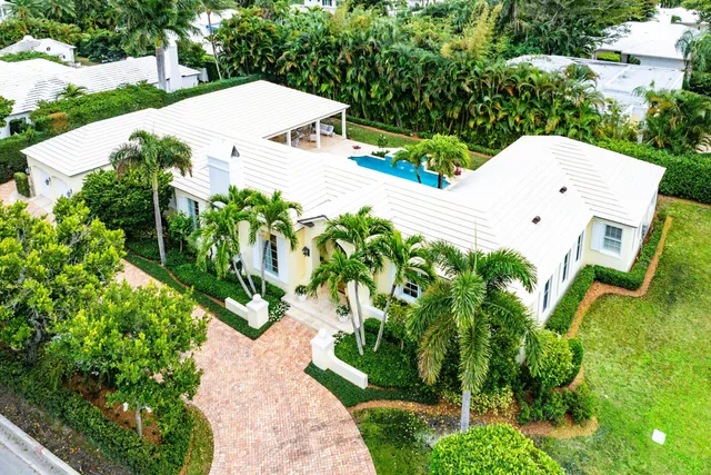 $7,990,000 | 450 Banyan Road, Gulf Stream, FL 33483
