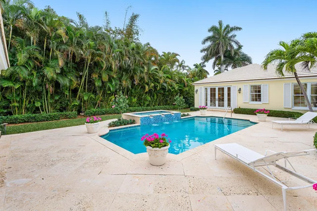 $7,990,000 | 450 Banyan Road, Gulf Stream, FL 33483