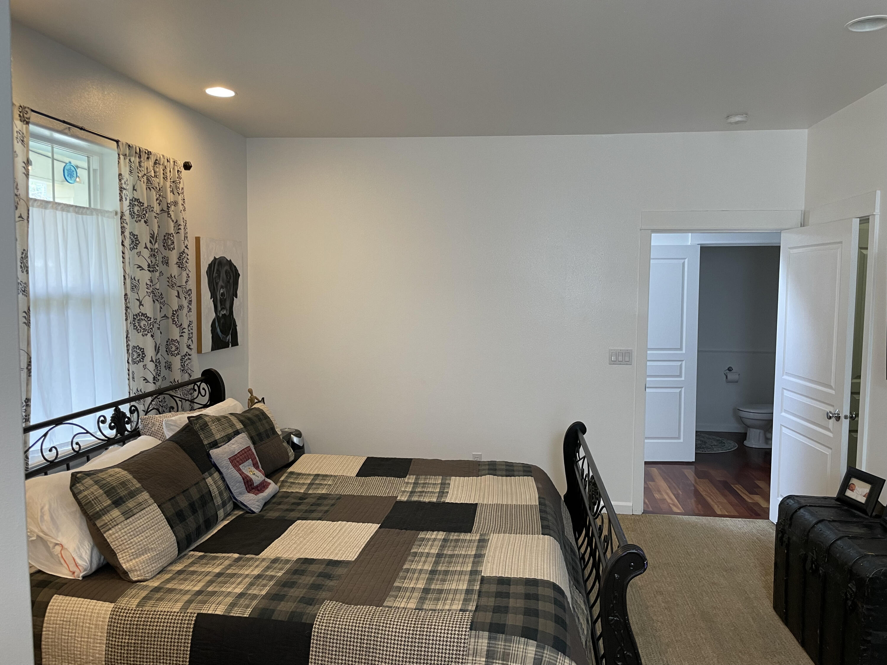 20922 Ridgewater Court Bend, OR 97702 - Photo 19 of 39 Master Bedroom