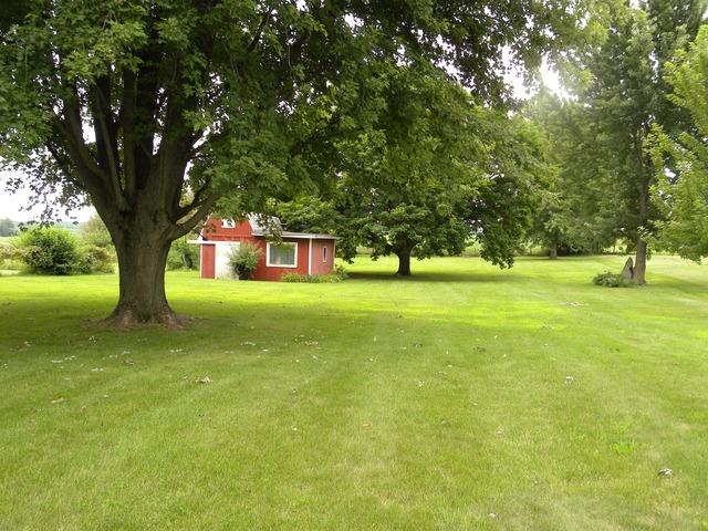 577 Penrose Road Dixon, IL 61021 - Photo 3 of 4