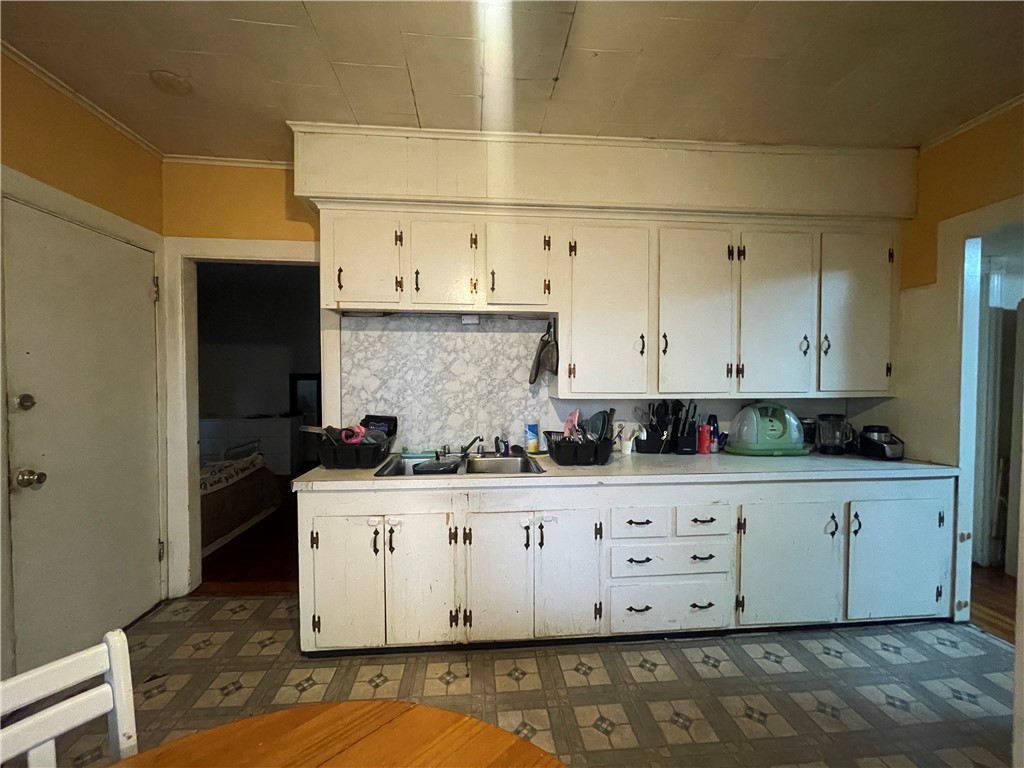 340 Orms Street Providence, RI 02908 - Photo 16 of 19