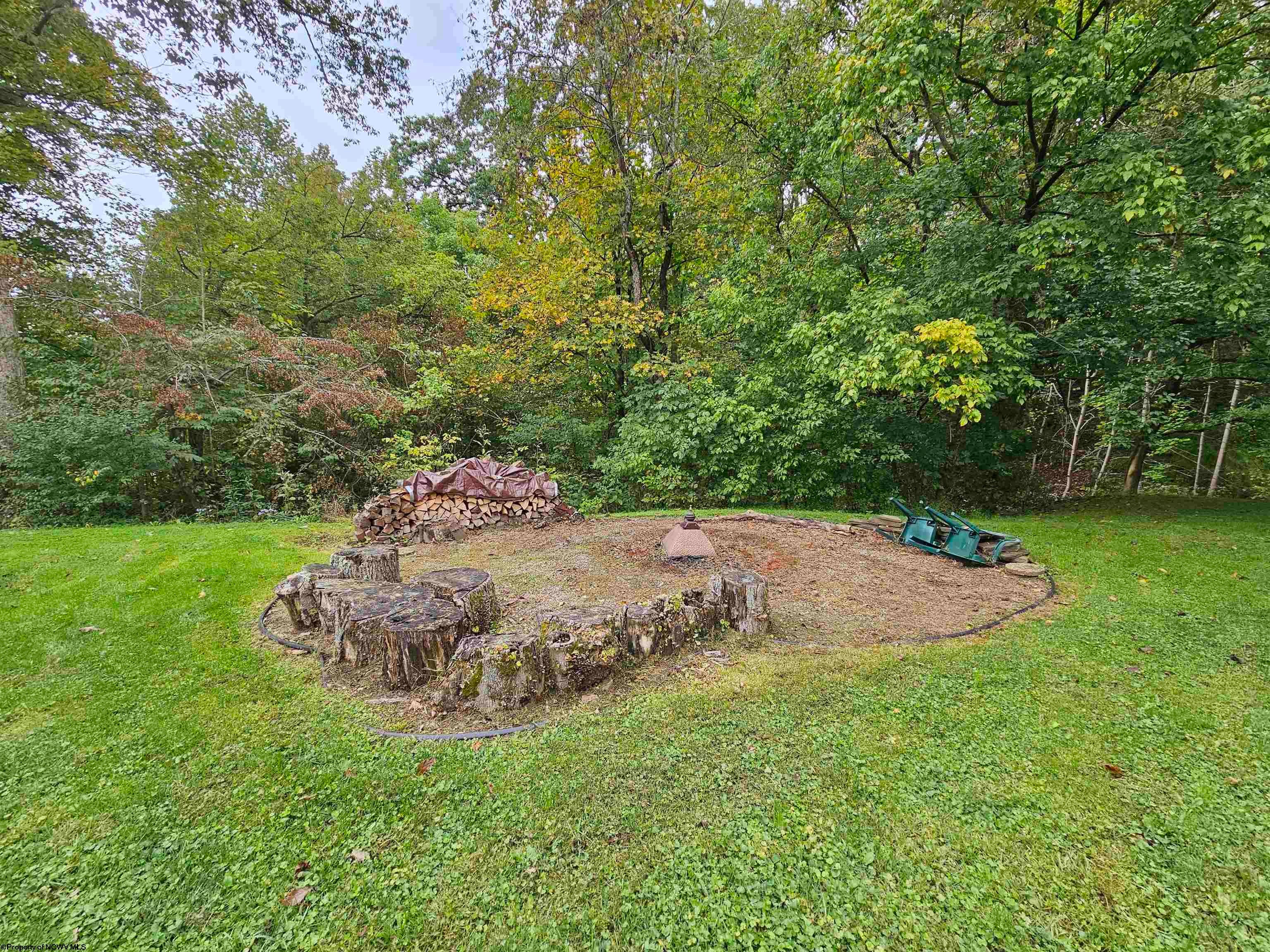 117 Hallhurst Road Fairmont, WV 26554 - Photo 8 of 29 Gallery Image 8