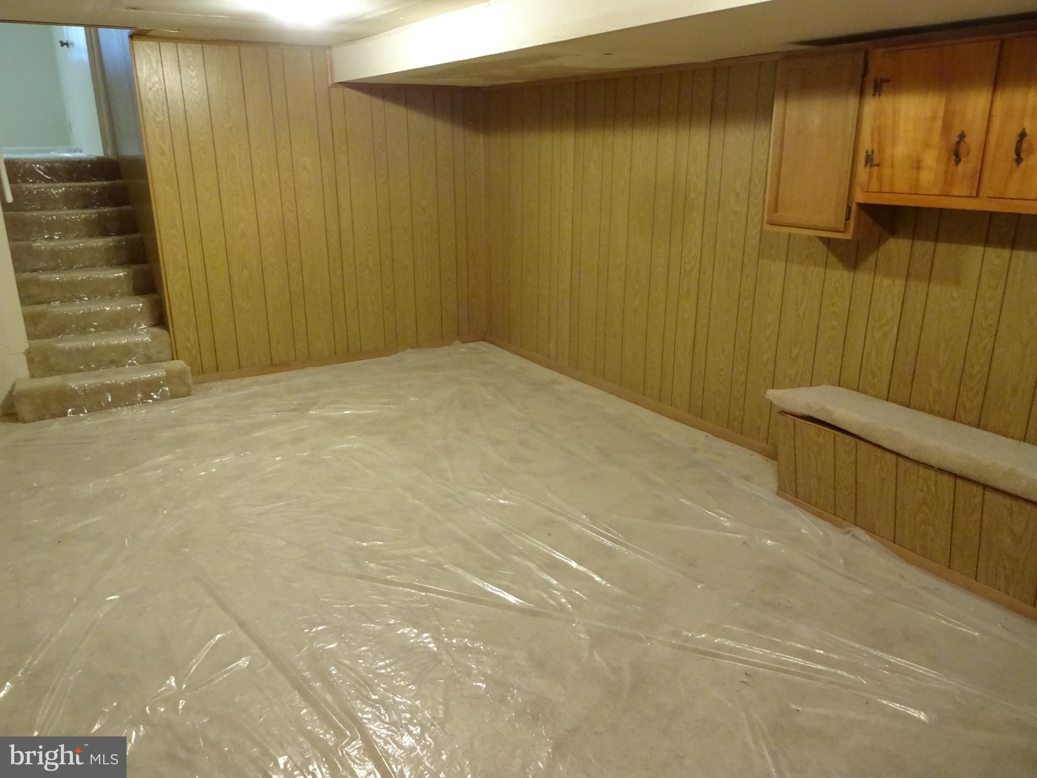 1023 Loxford Terrace Silver Spring, MD 20901 - Photo 11 of 19 Interior (General)